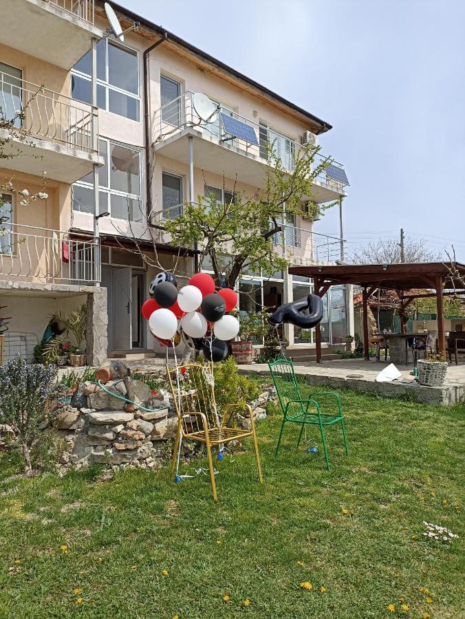 Stai Za Gosti Bazdarovi Apartment Byala  Bagian luar foto